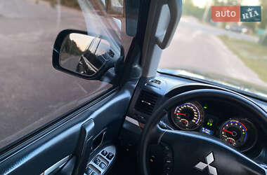 Внедорожник / Кроссовер Mitsubishi Pajero Wagon 2008 в 