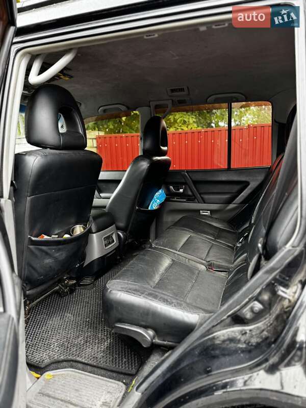Внедорожник / Кроссовер Mitsubishi Pajero Wagon 2006 в Крюковщине