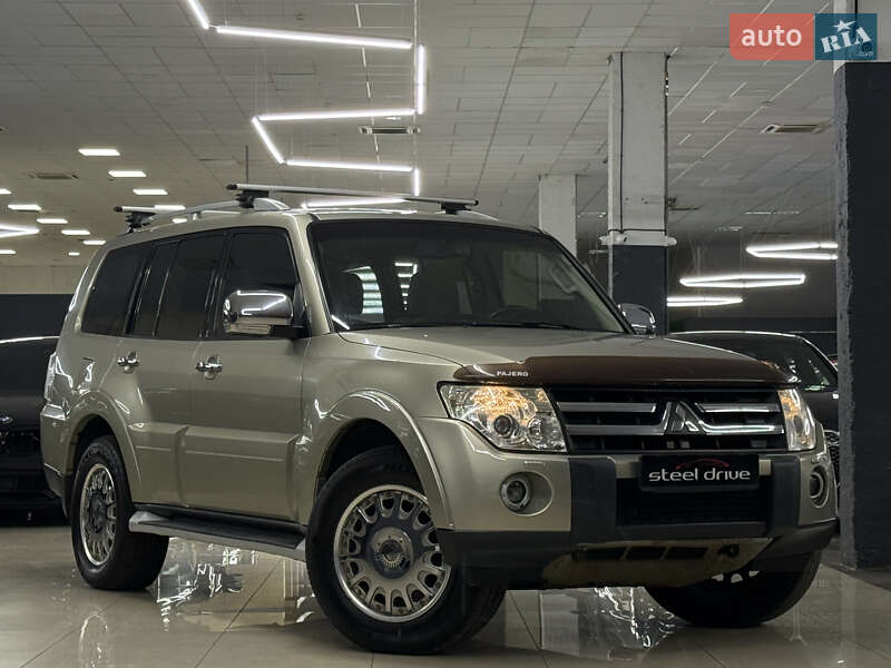 Позашляховик / Кросовер Mitsubishi Pajero Wagon 2008 в Миколаєві