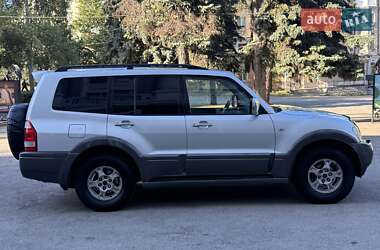 Позашляховик / Кросовер Mitsubishi Pajero Wagon 2003 в 