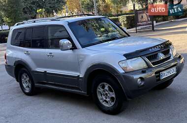 Позашляховик / Кросовер Mitsubishi Pajero Wagon 2003 в 