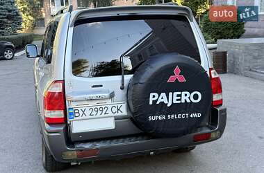 Позашляховик / Кросовер Mitsubishi Pajero Wagon 2003 в 