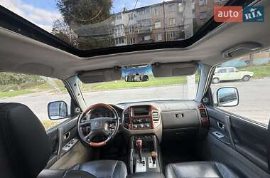 Позашляховик / Кросовер Mitsubishi Pajero Wagon 2003 в 