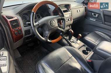 Позашляховик / Кросовер Mitsubishi Pajero Wagon 2003 в 