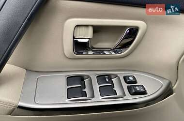 Внедорожник / Кроссовер Mitsubishi Pajero Wagon 2015 в 
