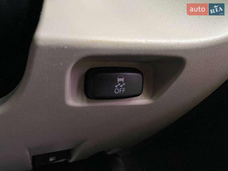 Внедорожник / Кроссовер Mitsubishi Pajero Wagon 2015 в Хмельницком фото 24 Внедорожник / Кроссовер Mitsubishi Pajero Wagon 2015 в Хмельницком