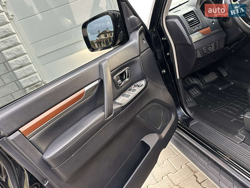 Позашляховик / Кросовер Mitsubishi Pajero Wagon 2007 в Одесі