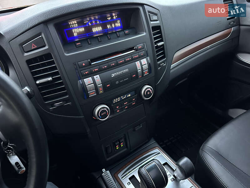 Позашляховик / Кросовер Mitsubishi Pajero Wagon 2007 в Одесі