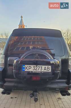 Позашляховик / Кросовер Mitsubishi Pajero Wagon 2010 в  фото 5 Позашляховик / Кросовер Mitsubishi Pajero Wagon 2010 в