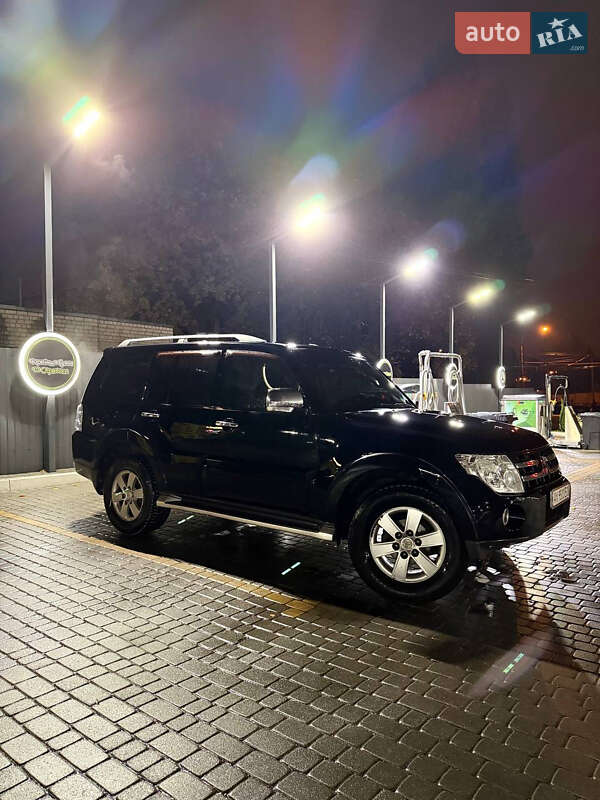 Внедорожник / Кроссовер Mitsubishi Pajero Wagon 2008 в Харькове фото 5 Внедорожник / Кроссовер Mitsubishi Pajero Wagon 2008 в Харькове