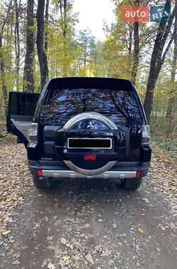 Позашляховик / Кросовер Mitsubishi Pajero Wagon 2008 в  фото 37 Позашляховик / Кросовер Mitsubishi Pajero Wagon 2008 в