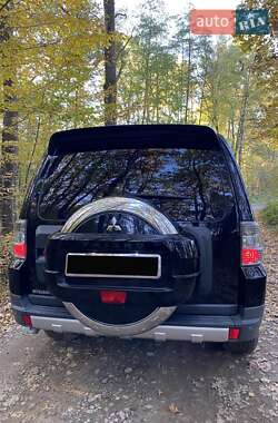Позашляховик / Кросовер Mitsubishi Pajero Wagon 2008 в  фото 44 Позашляховик / Кросовер Mitsubishi Pajero Wagon 2008 в