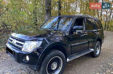 Позашляховик / Кросовер Mitsubishi Pajero Wagon 2008 в  фото 52 Позашляховик / Кросовер Mitsubishi Pajero Wagon 2008 в