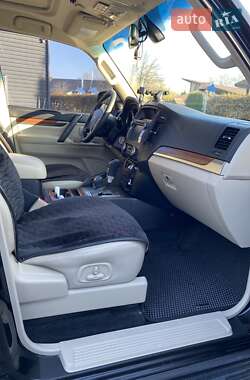 Позашляховик / Кросовер Mitsubishi Pajero Wagon 2008 в  фото 59 Позашляховик / Кросовер Mitsubishi Pajero Wagon 2008 в