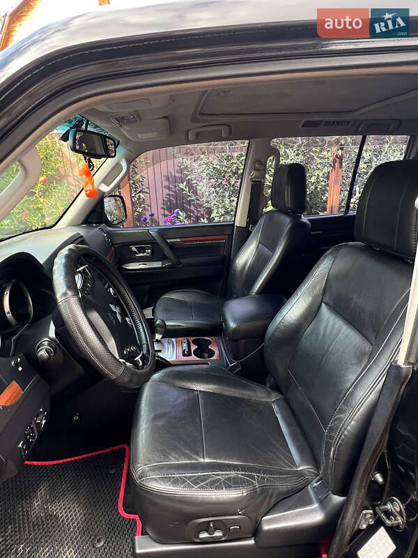 Позашляховик / Кросовер Mitsubishi Pajero Wagon 2009 в Чернігові фото 5 Позашляховик / Кросовер Mitsubishi Pajero Wagon 2009 в Чернігові