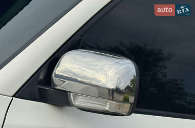 Внедорожник / Кроссовер Mitsubishi Pajero Wagon 2008 в 