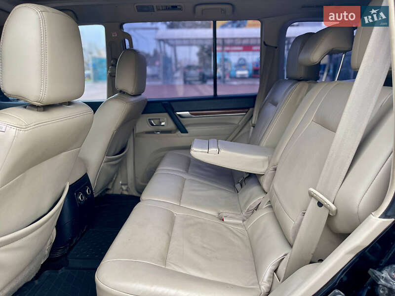 Позашляховик / Кросовер Mitsubishi Pajero Wagon 2008 в Києві фото 7 Позашляховик / Кросовер Mitsubishi Pajero Wagon 2008 в Києві