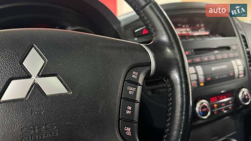 Позашляховик / Кросовер Mitsubishi Pajero Wagon 2012 в Ужгороді