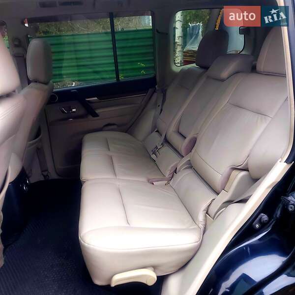 Внедорожник / Кроссовер Mitsubishi Pajero Wagon 2007 в Киеве фото 14 Внедорожник / Кроссовер Mitsubishi Pajero Wagon 2007 в Киеве