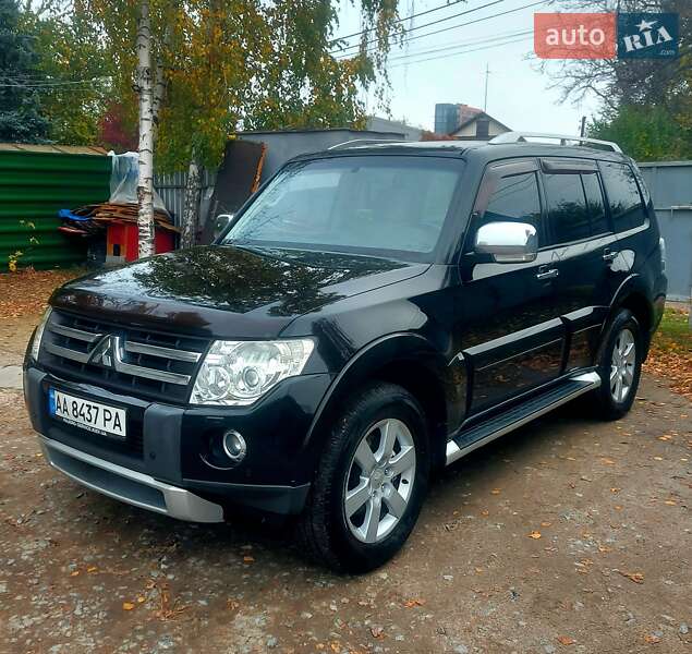 Внедорожник / Кроссовер Mitsubishi Pajero Wagon 2007 в Киеве фото 29 Внедорожник / Кроссовер Mitsubishi Pajero Wagon 2007 в Киеве