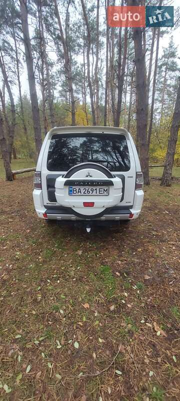 Внедорожник / Кроссовер Mitsubishi Pajero Wagon 2011 в Александрие