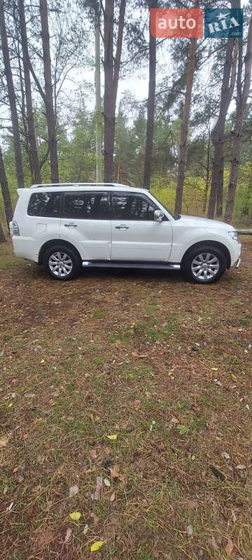 Внедорожник / Кроссовер Mitsubishi Pajero Wagon 2011 в Александрие