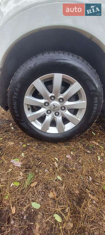 Внедорожник / Кроссовер Mitsubishi Pajero Wagon 2011 в Александрие