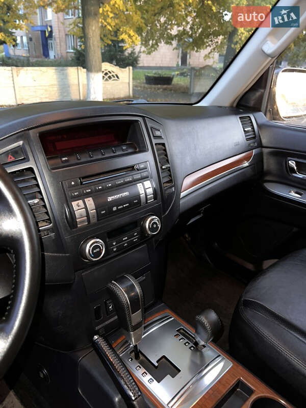 Внедорожник / Кроссовер Mitsubishi Pajero Wagon 2007 в Полтаве фото 9 Внедорожник / Кроссовер Mitsubishi Pajero Wagon 2007 в Полтаве
