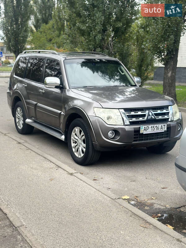 Mitsubishi Pajero Wagon 2013 Mitsubishi Pajero Wagon 2013