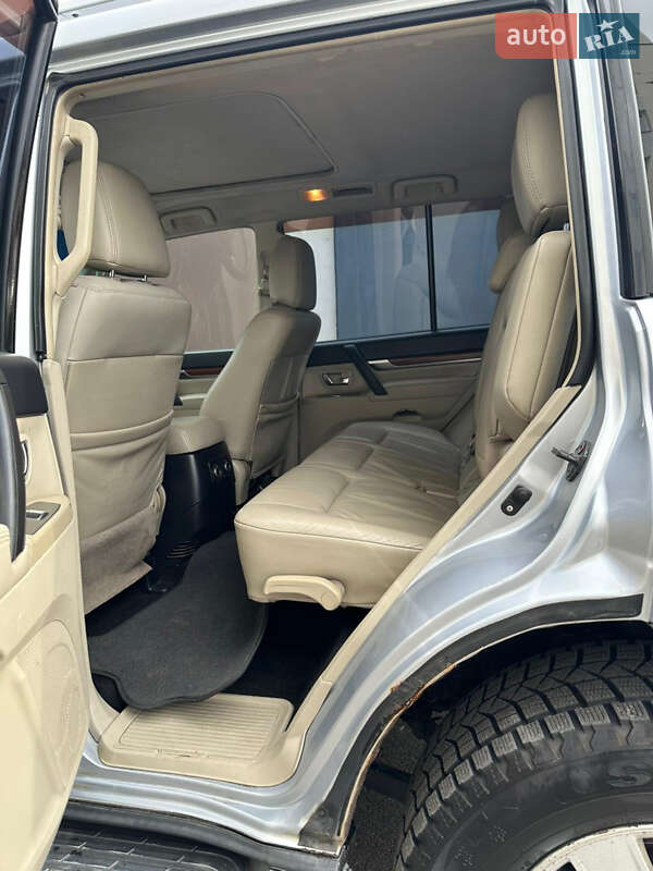 Внедорожник / Кроссовер Mitsubishi Pajero Wagon 2007 в Харькове фото 27 Внедорожник / Кроссовер Mitsubishi Pajero Wagon 2007 в Харькове