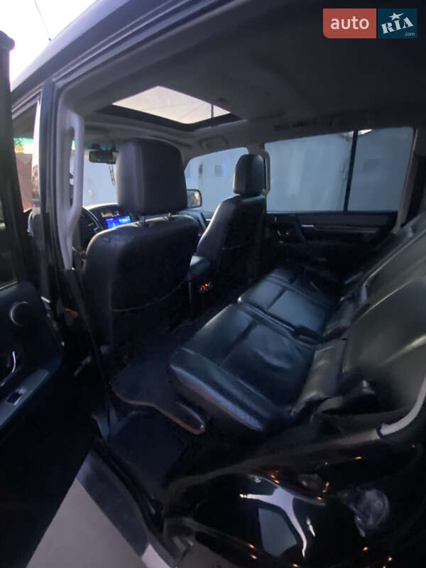 Внедорожник / Кроссовер Mitsubishi Pajero Wagon 2008 в Тернополе фото 10 Внедорожник / Кроссовер Mitsubishi Pajero Wagon 2008 в Тернополе