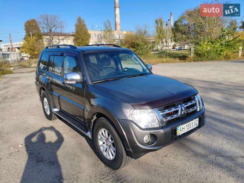 Внедорожник / Кроссовер Mitsubishi Pajero Wagon 2012 в Запорожье