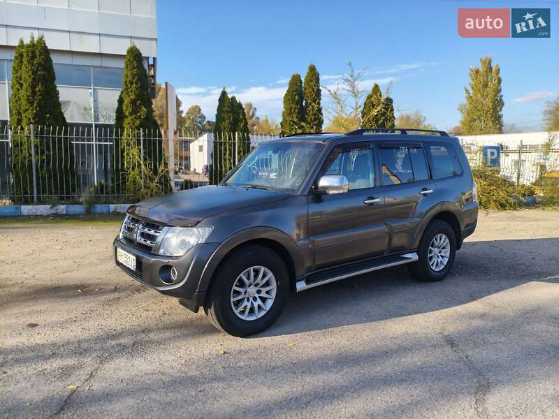 Внедорожник / Кроссовер Mitsubishi Pajero Wagon 2012 в Запорожье