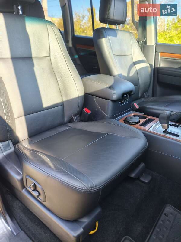 Внедорожник / Кроссовер Mitsubishi Pajero Wagon 2012 в Запорожье