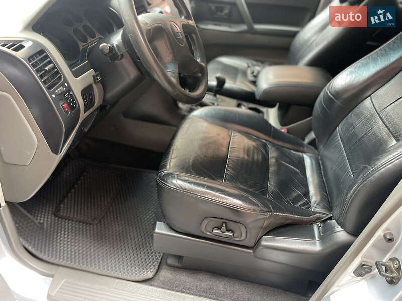 Внедорожник / Кроссовер Mitsubishi Pajero Wagon 2005 в Виннице фото 12 Внедорожник / Кроссовер Mitsubishi Pajero Wagon 2005 в Виннице