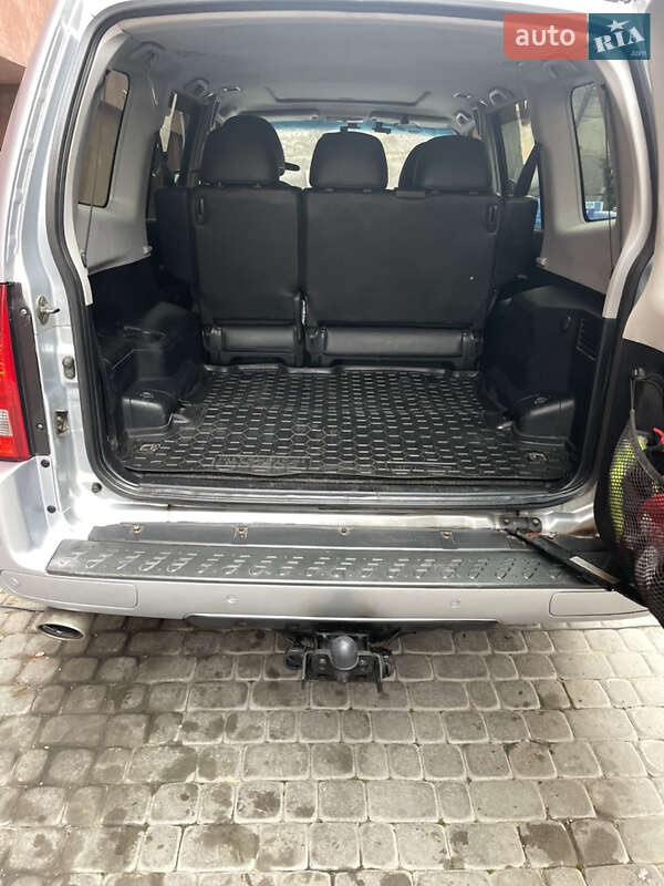 Внедорожник / Кроссовер Mitsubishi Pajero Wagon 2005 в Виннице фото 14 Внедорожник / Кроссовер Mitsubishi Pajero Wagon 2005 в Виннице