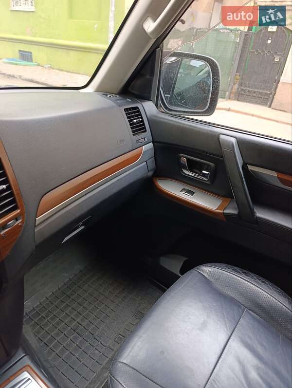 Внедорожник / Кроссовер Mitsubishi Pajero Wagon 2010 в Одессе фото 4 Внедорожник / Кроссовер Mitsubishi Pajero Wagon 2010 в Одессе