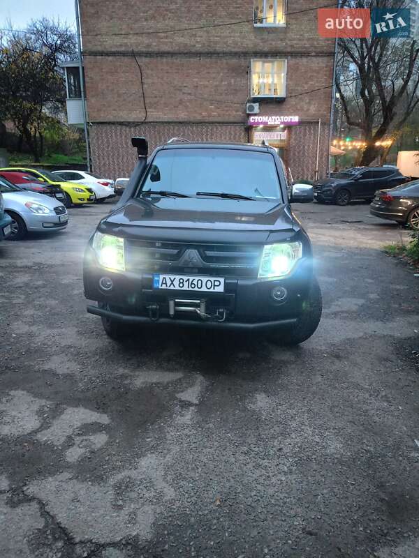 Позашляховик / Кросовер Mitsubishi Pajero Wagon 2008 в Києві фото 4 Позашляховик / Кросовер Mitsubishi Pajero Wagon 2008 в Києві