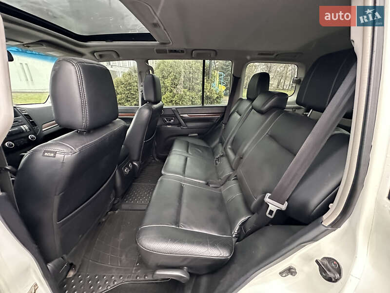 Позашляховик / Кросовер Mitsubishi Pajero Wagon 2009 в Дніпрі фото 24 Позашляховик / Кросовер Mitsubishi Pajero Wagon 2009 в Дніпрі