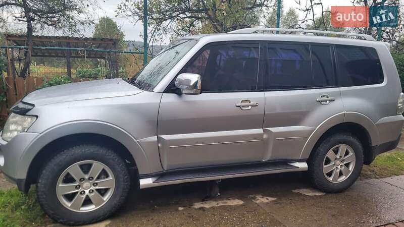 Внедорожник / Кроссовер Mitsubishi Pajero Wagon 2006 в Ужгороде