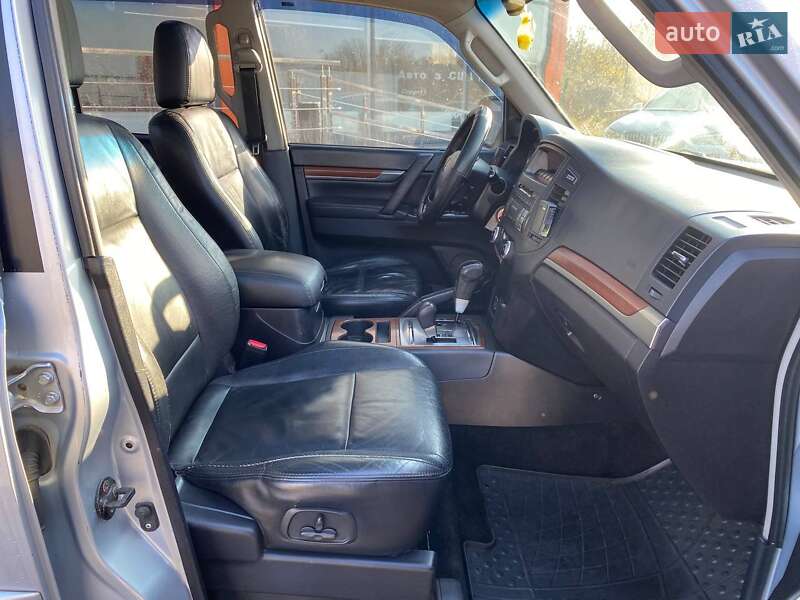 Внедорожник / Кроссовер Mitsubishi Pajero Wagon 2008 в Львове