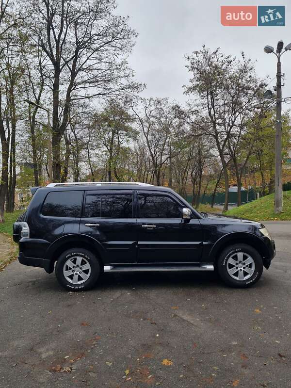 Внедорожник / Кроссовер Mitsubishi Pajero Wagon 2008 в Киеве фото 7 Внедорожник / Кроссовер Mitsubishi Pajero Wagon 2008 в Киеве