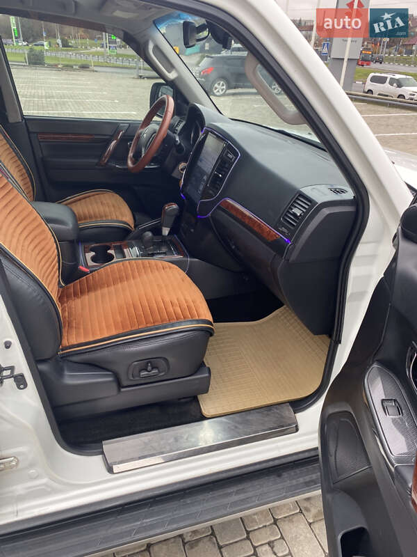 Позашляховик / Кросовер Mitsubishi Pajero Wagon 2011 в Харкові фото 18 Позашляховик / Кросовер Mitsubishi Pajero Wagon 2011 в Харкові