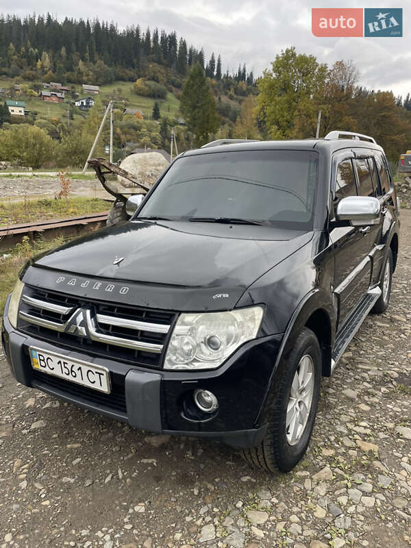 Позашляховик / Кросовер Mitsubishi Pajero Wagon 2007 в Славському