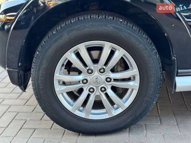 Позашляховик / Кросовер Mitsubishi Pajero Wagon 2010 в Кривому Розі фото 13 Позашляховик / Кросовер Mitsubishi Pajero Wagon 2010 в Кривому Розі