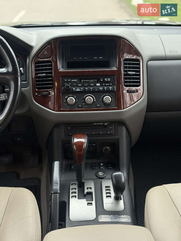 Внедорожник / Кроссовер Mitsubishi Pajero Wagon 2005 в Белой Церкви