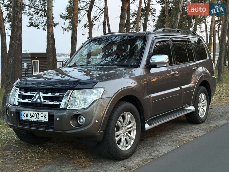 Позашляховик / Кросовер Mitsubishi Pajero Wagon 2013 в Черкасах фото 6 Позашляховик / Кросовер Mitsubishi Pajero Wagon 2013 в Черкасах