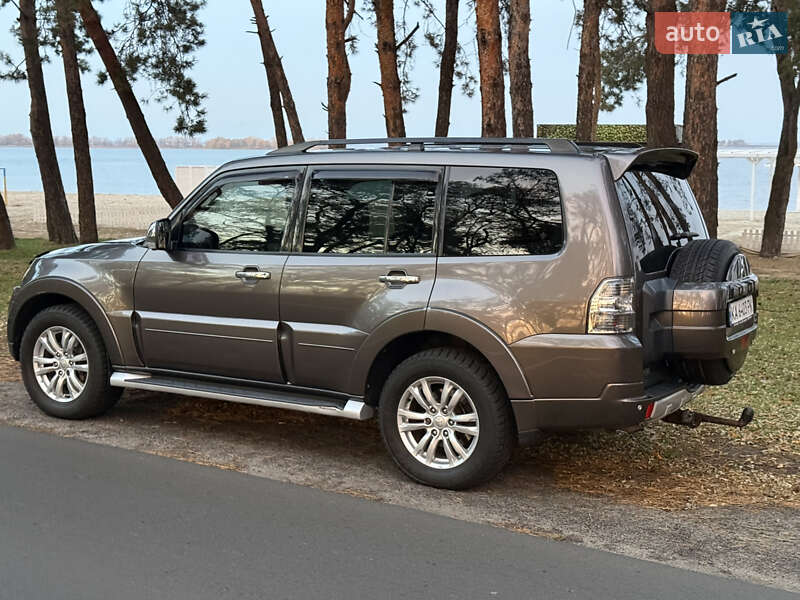 Позашляховик / Кросовер Mitsubishi Pajero Wagon 2013 в Черкасах фото 12 Позашляховик / Кросовер Mitsubishi Pajero Wagon 2013 в Черкасах