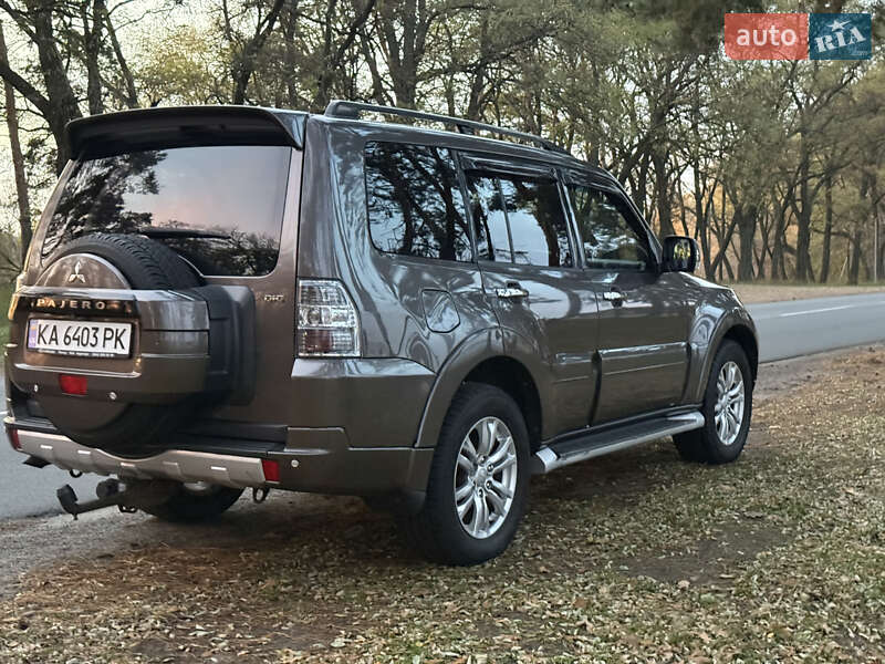 Позашляховик / Кросовер Mitsubishi Pajero Wagon 2013 в Черкасах фото 16 Позашляховик / Кросовер Mitsubishi Pajero Wagon 2013 в Черкасах