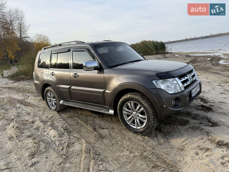 Позашляховик / Кросовер Mitsubishi Pajero Wagon 2013 в Черкасах фото 27 Позашляховик / Кросовер Mitsubishi Pajero Wagon 2013 в Черкасах